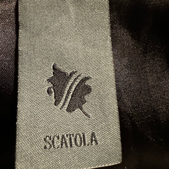 Scatola Leather jacket size L but runs more like a Medium black leather jacket - Picture 13 of 15